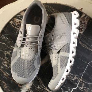 On Clouds Running shoes